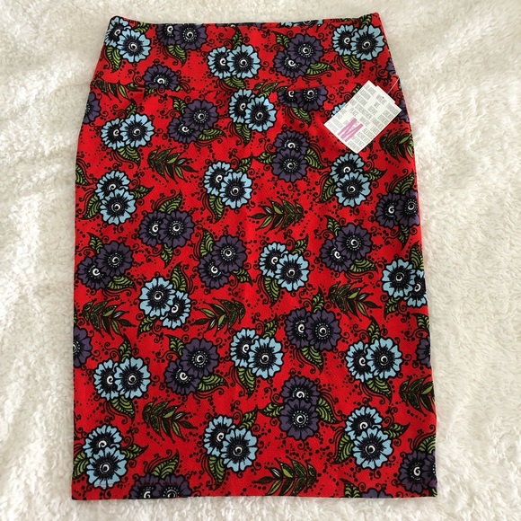 LuLaRoe Dresses & Skirts - NWT - Lularoe Cassie (Pencil) Skirt (Floral) (M) LuLaRoe Dresses & Skirts - NWT - Lularoe Cassie (Pencil) Skirt (Floral) (M)